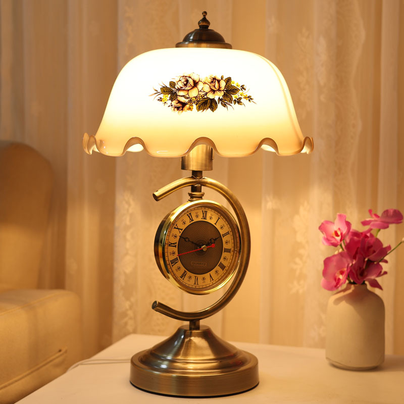 Lampe de bureau de style médié - Desk Lamp avis et prix